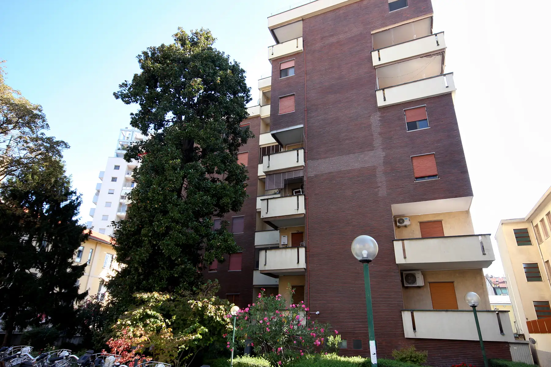 Via Benaco, 5